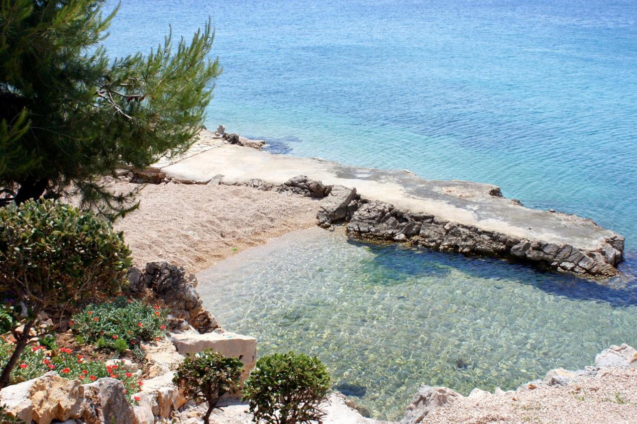 Apartments And Rooms With Parking Space Mandre, Pag - 6309 Kolan Eksteriør bilde