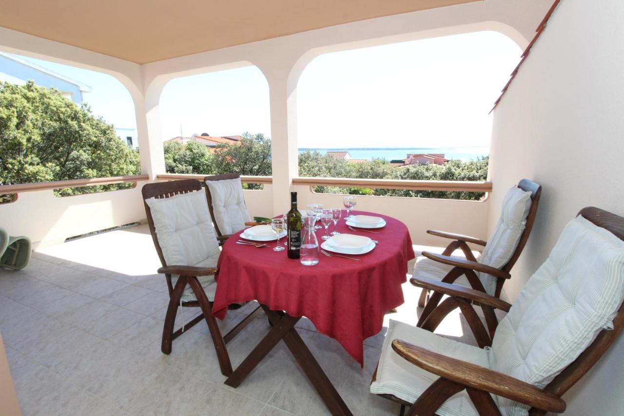 Apartments And Rooms With Parking Space Mandre, Pag - 6309 Kolan Eksteriør bilde