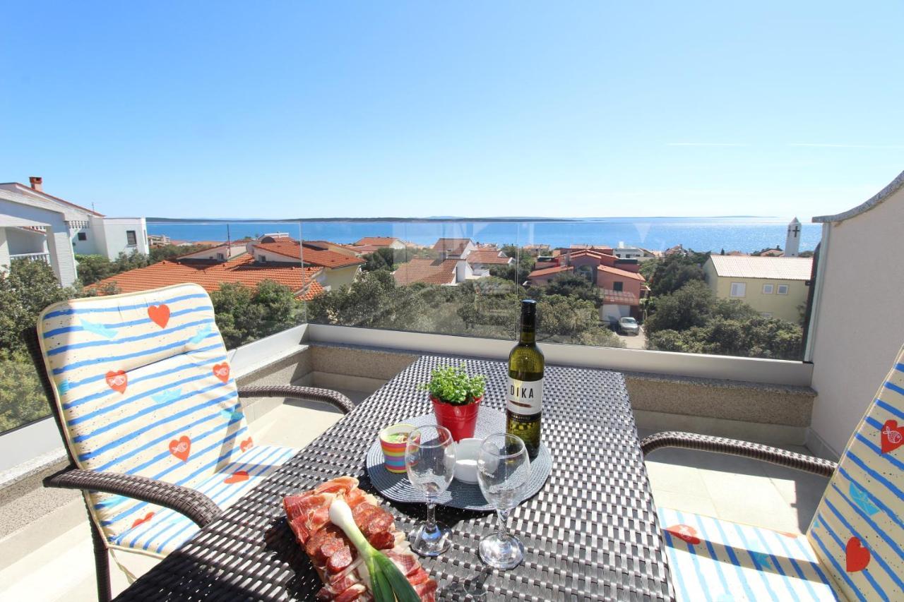 Apartments And Rooms With Parking Space Mandre, Pag - 6309 Kolan Eksteriør bilde